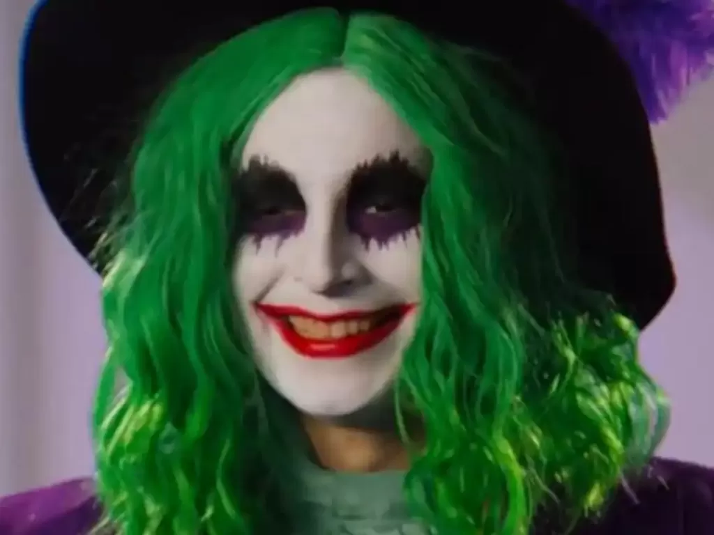 Joker versi transgender dalam The People's Joker (IndieWire)