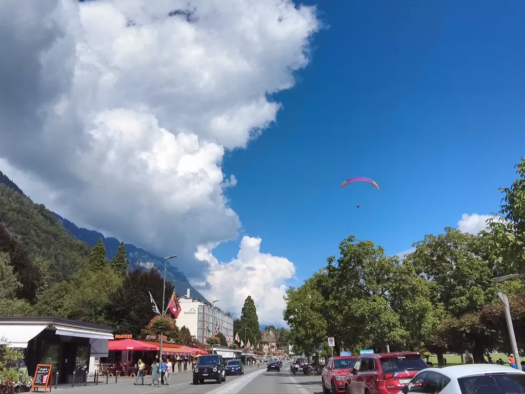 Sensasi terjun payung di Pegunungan Alpen (Z Creators/Arnie Simanjuntak)