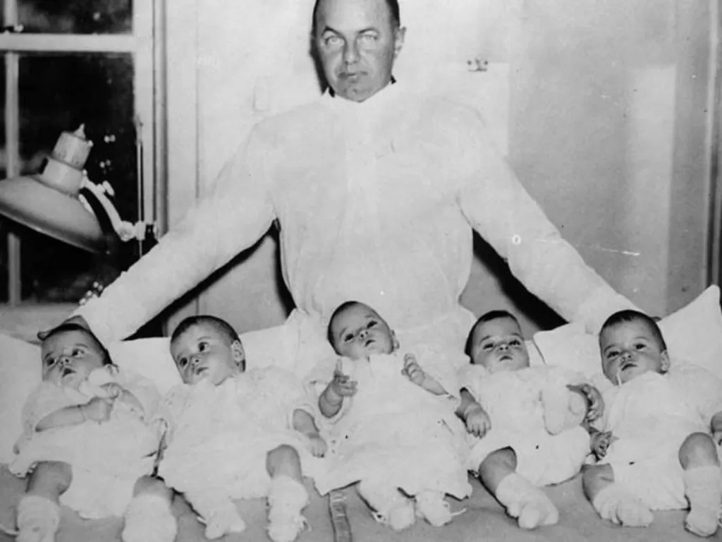 Bayi kembar lima yang dipamerkan oleh Pemerintah Kanada. (Nationalgeographic)