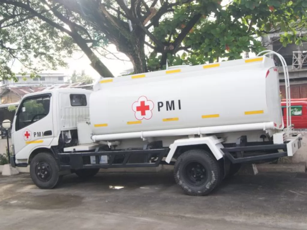 Contoh mobil tangki air bersih yang diterima PMI Provinsi Sumatera Barat (pmisumbar.or.id)