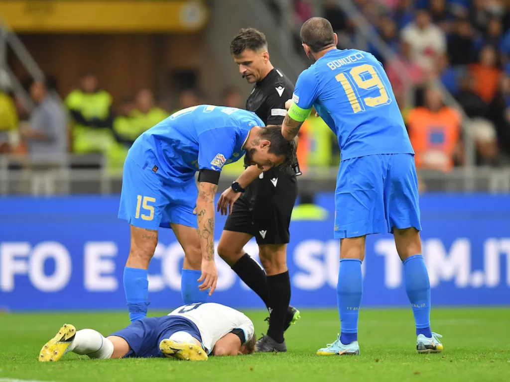 Harry Kane berdarah di pertandingan Italia vs Inggris (REUTERS/Daniele Mascolo)