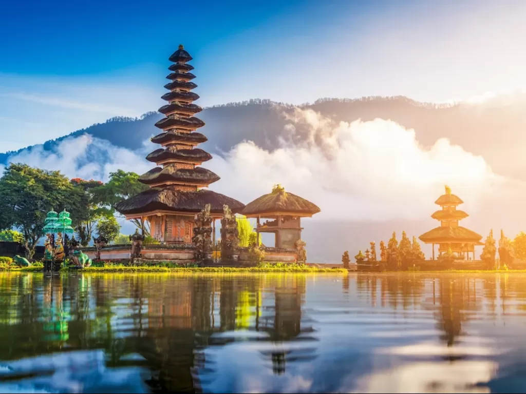 Bali jadi tuan rumah Hari Pariwisata Dunia. (FREEPIK/karn2608)