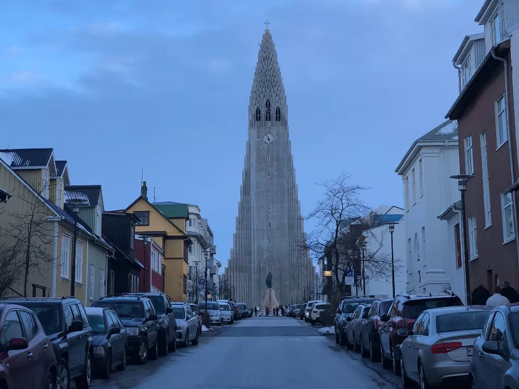 Hallgrímskirkja, gereja terbesar di Reykjavik, Islandia. (Z Creators/Fabiola Lawalata)