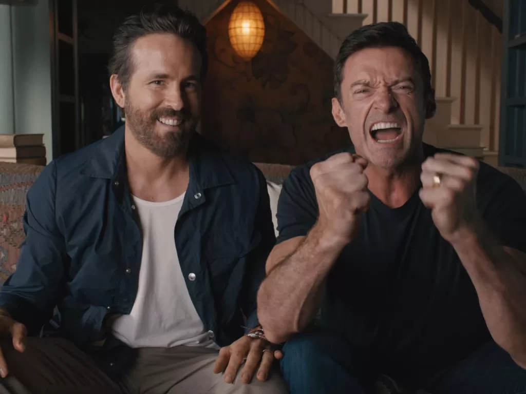 Ryan Reynolds dan Hugh Jackman jawab pertanyaan soal Deadpool 3. (YouTube/Ryan Reynolds)