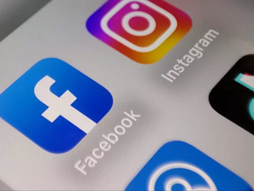 Aplikasi Facebook dan Instagram. (Indozone/Victor)