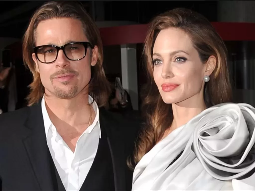 Brad Pitt dan Angeline Jolie (CBR News)