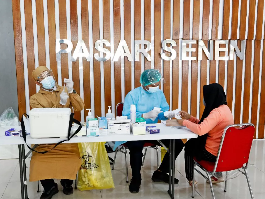 Kegiatan vaksinasi Covid-19 di Stasiun Pasar Senen. (Dok. Humas KAI Daop 1 Jakarta)