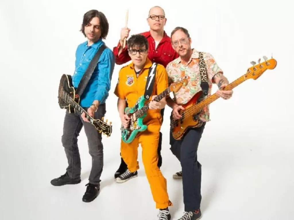 Band Weezer akan jadi line up baru di Soundrenaline 2022. (Instagram/weezer).
