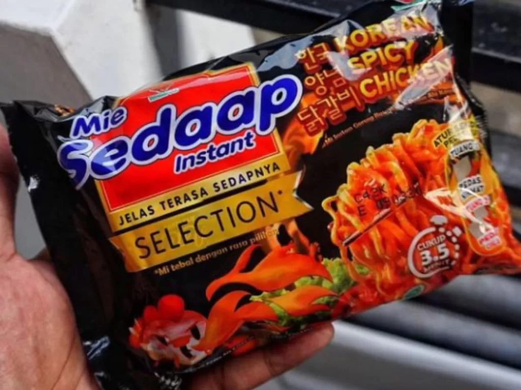 Mi Sedaap Korean Spicy Chicken (Instagram/suwarsuwirjember) 