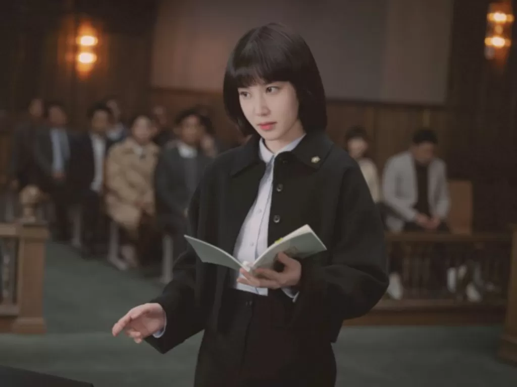 Park Eunbin dalam Extraordinary Attorney Woo. (IMDB).