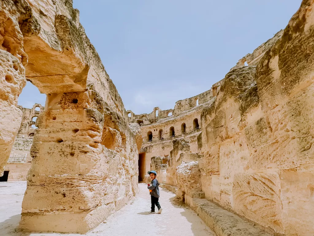 Megahnya Megahnya Amphitheatre El Jem di Tunisia (Z Creators/Fabiola Lawalata)