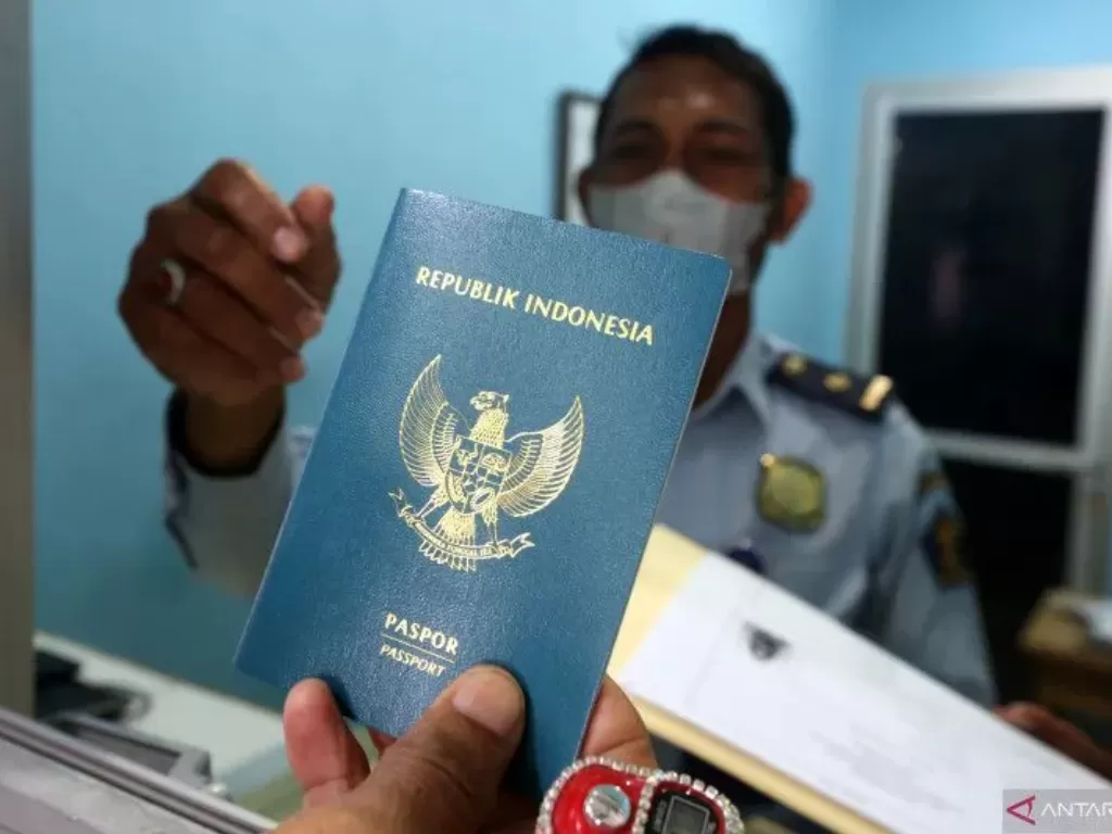 Ilustrasi paspor. (ANTARA FOTO/Irwansyah Putra)