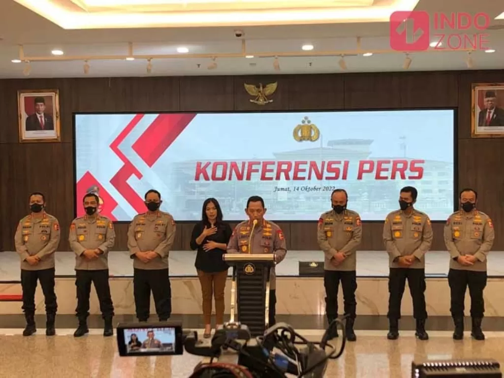 Kapolri Jenderal Polisi Listyo Sigit Prabowo di Mabes Polri, Jakarta (INDOZONE/Samsudhuha Wildansyah)