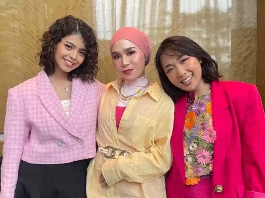 Jharna Bhagwani, Ashilla Sikado dan Vanya Qinthara usai pers di Jakarta Selatan, Kamis (1/9/2022). (ANTARA/Lifia Mawaddah Putri)