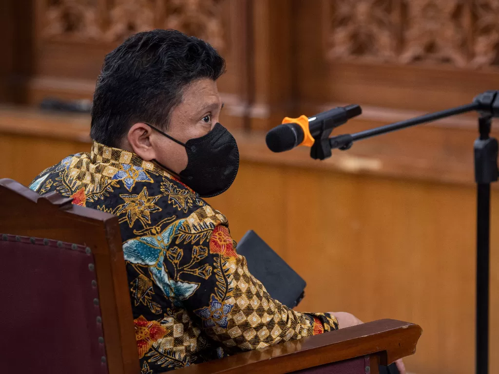 Terdakwa kasus pembunuhan berencana terhadap Brigadir J, Ferdy Sambo menunggu dimulainya sidang lanjutannya di Pengadilan Negeri Jakarta Selatan, Jakarta, Senin (17/10/2022). (ANTARA FOTO/Sigid Kurniawan)