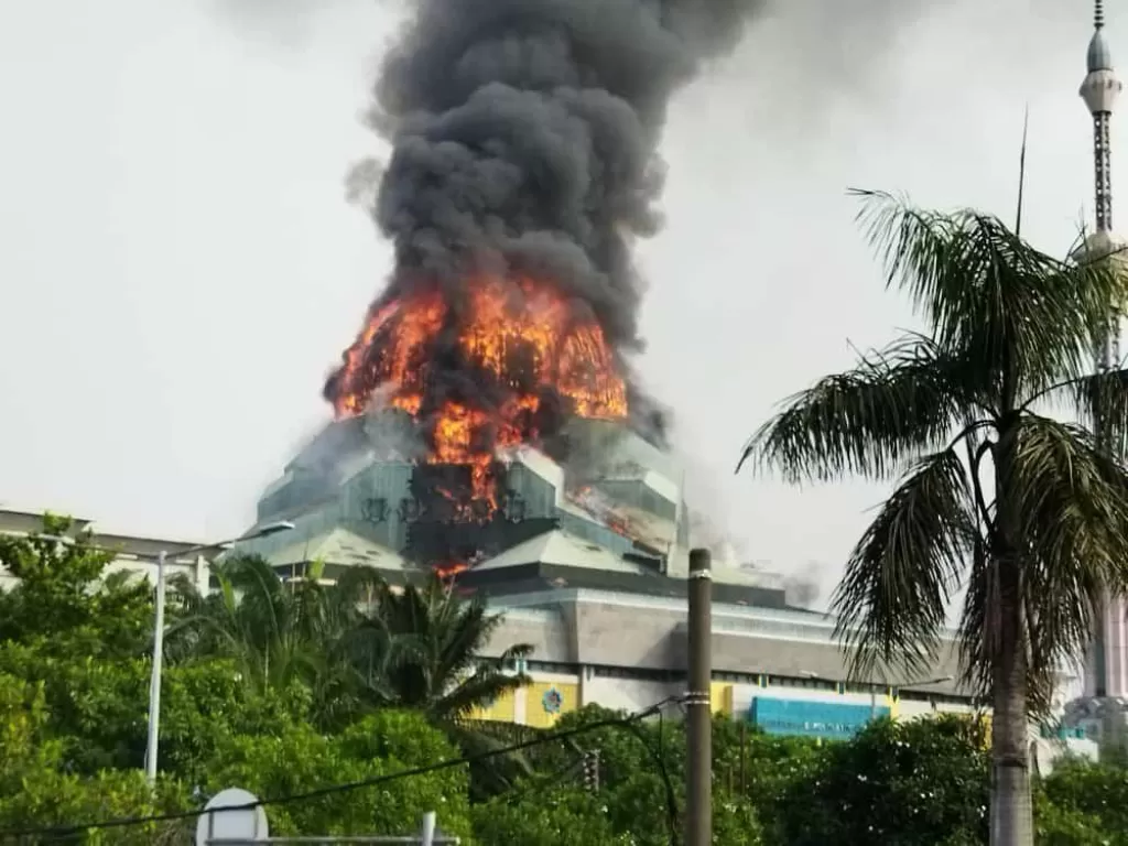 Kebakaran Kubah Jakarta Islamic Center, Jakarta Utara (Dok. Pemkot Jakarta Utara)
