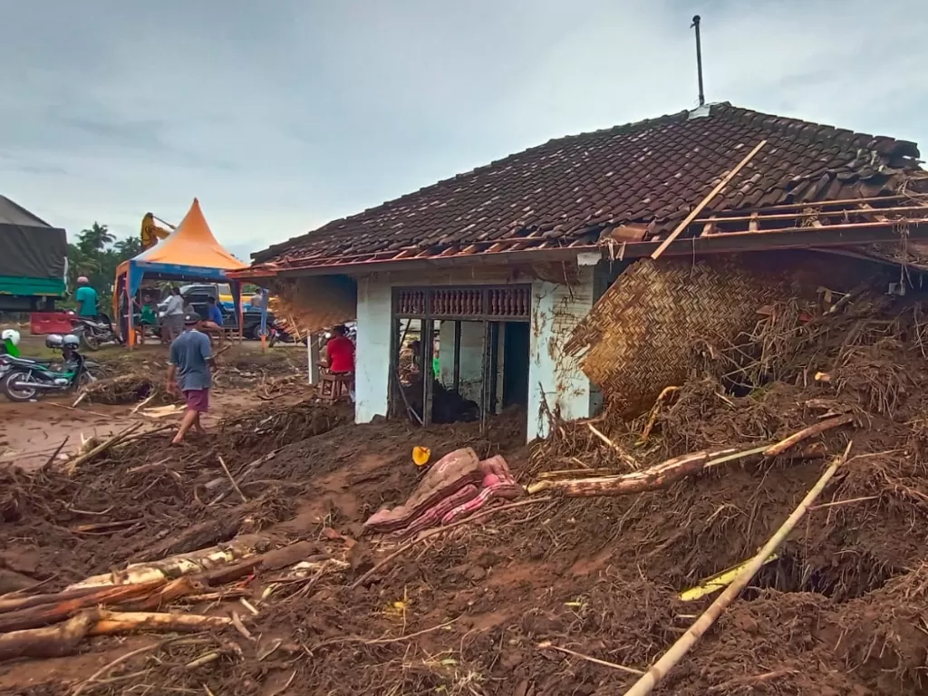 Banjir dan tanah longsor mengguncang Bali. (Z Creators/Siti Munaroh)
