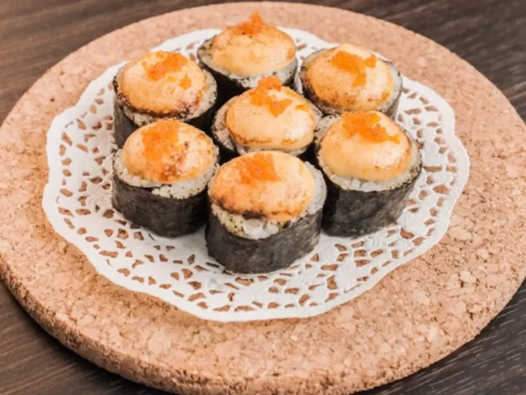 Ilustrasi sushi mentai (shopee.co.id/elvinagladis)