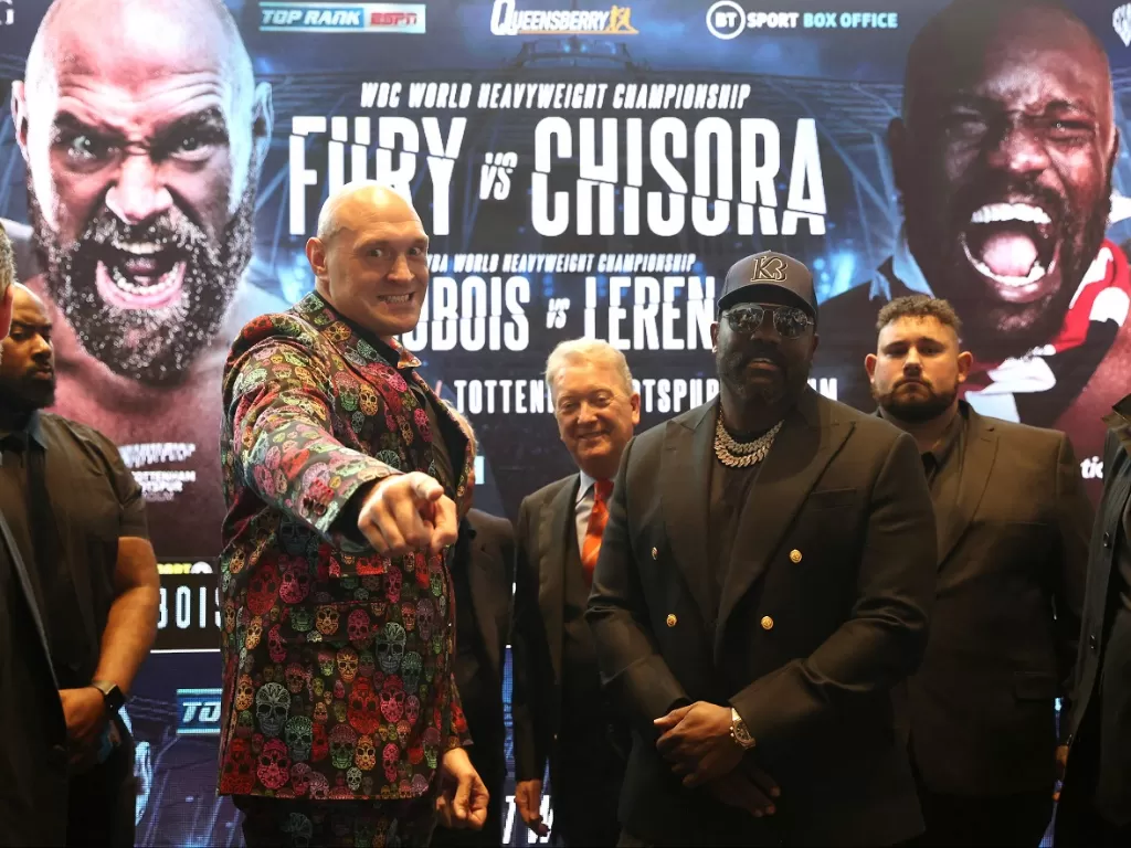 Tyson Fury vs Derek Chisora jilid tiga (Reuters/Paul Childs)
