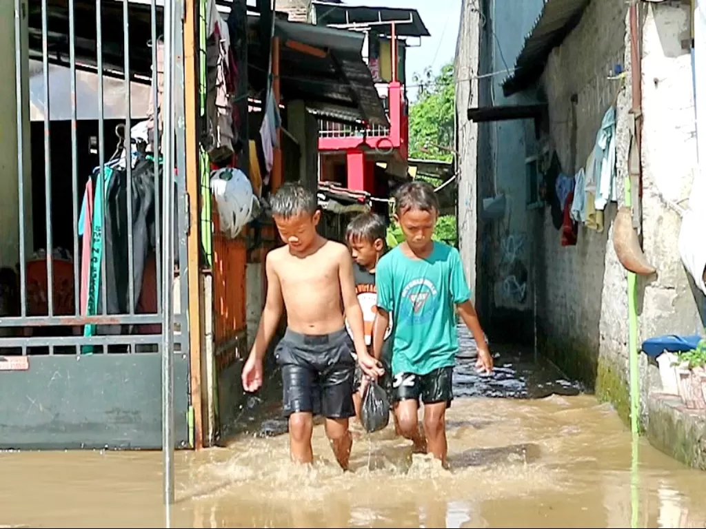 Banjir merendam permukiman warga di Solo (Z Creators/Is Ariyanto)