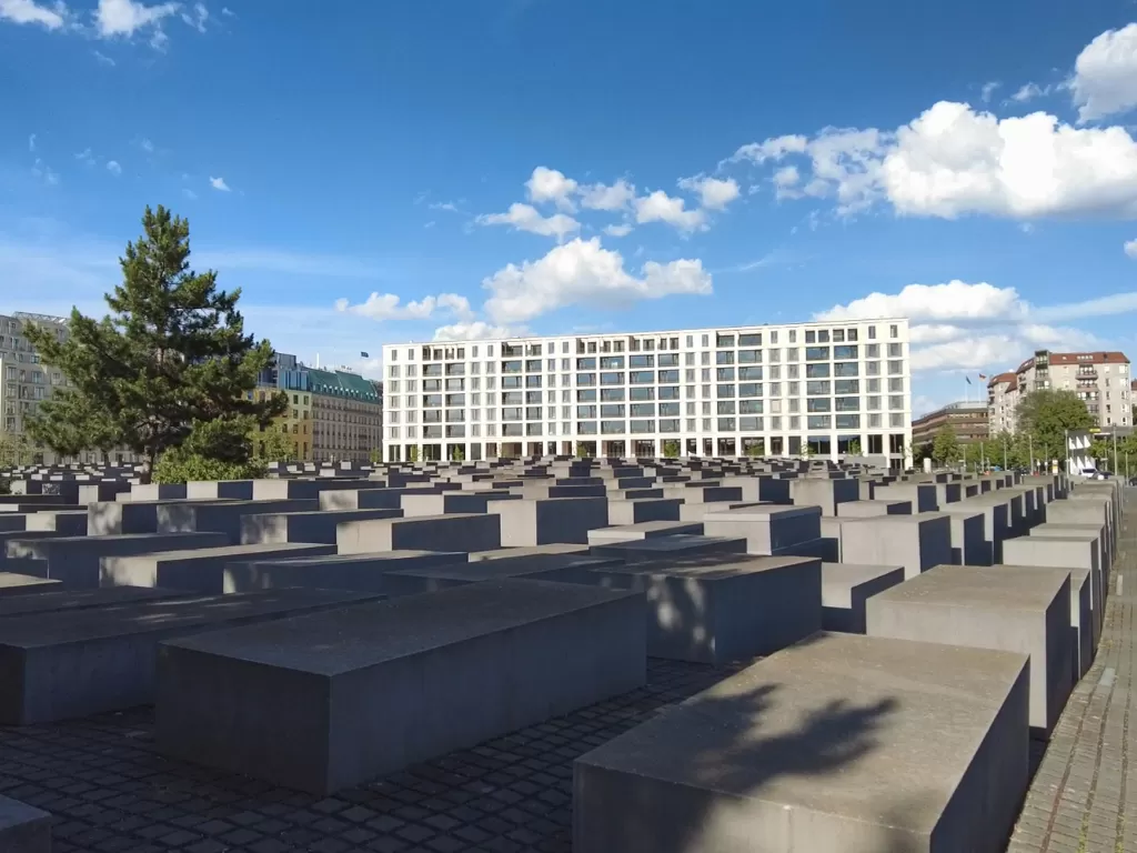Memorial Holocaust, Jerman. (Z Creators/Arnie Simanjuntak)