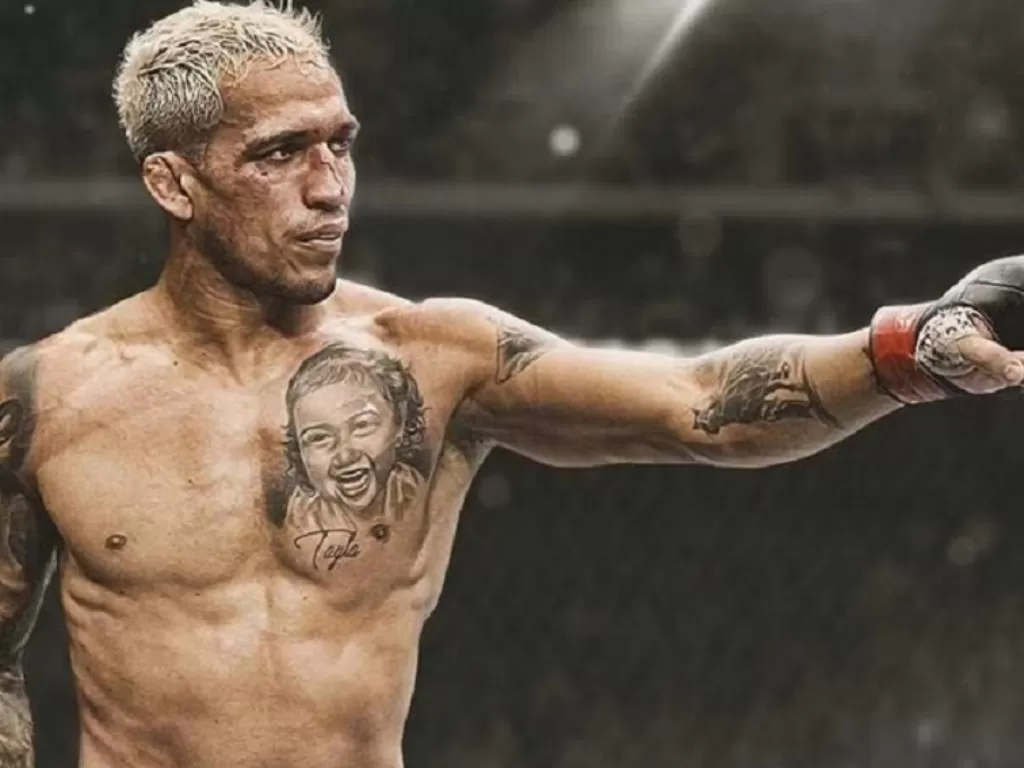 Petarung kelas ringan UFC, Charles Oliveira (Instagram/@charlesdobronxs)