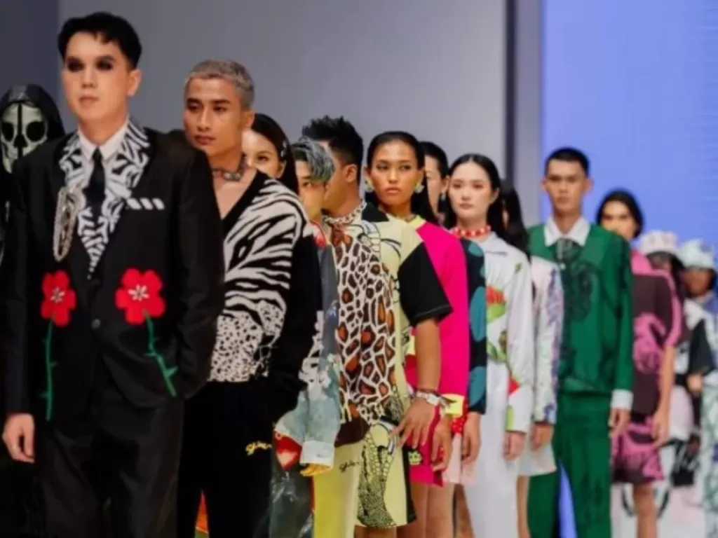 Kolaborasi Tarra Budiman dan Rider Underwear di Jakarta Fashion Week 2023 (ANTARA/HO)
