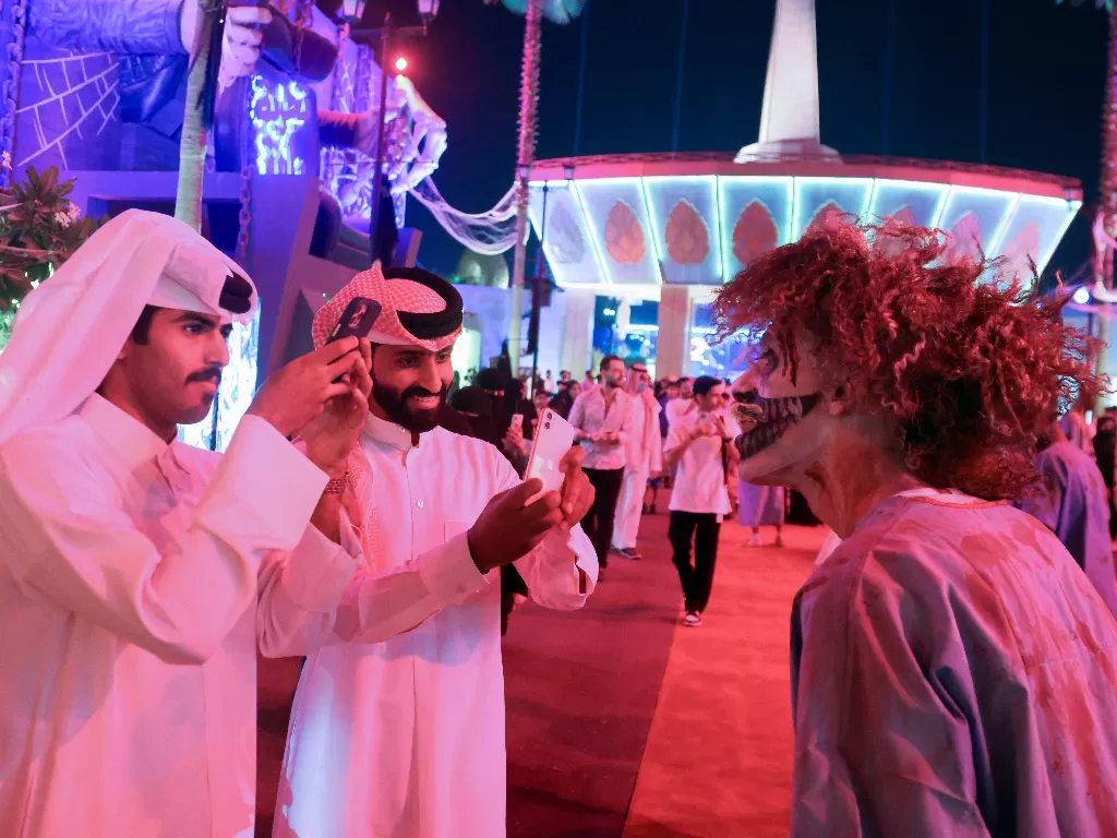 Suasana perayaan halloween di Riyad, Arab Saudi. (Reuters/Ahmed Yosri)