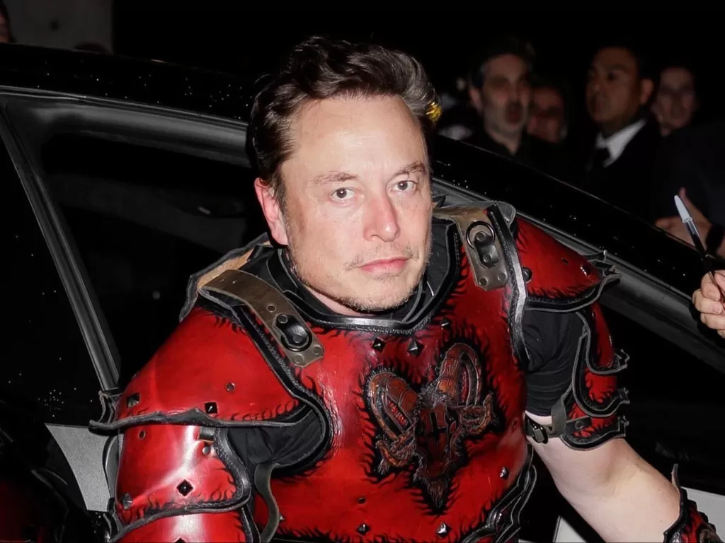 Elon Musk saat menggunakan kostum halloween. (Twitter/@elonmusk)
