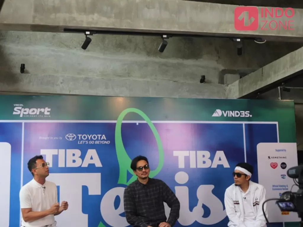 Konferensi Pers 'Tiba-tiba Tenis' di kawasan Pejaten, Jakarta Selatan, Selasa (8/11/2022). (INDOZONE/Arvi)