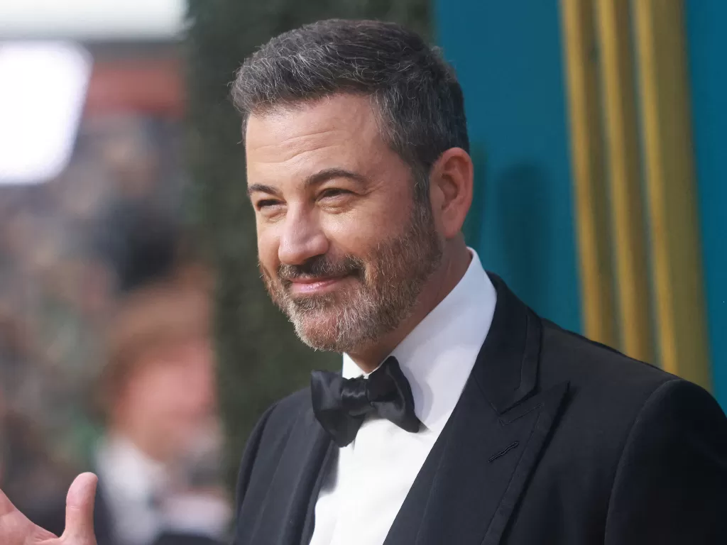 Jimmy Kimmel tiba di Primetime Emmy Awards ke-74 yang diadakan di Microsoft Theater di Los Angeles. (REUTERS/Aude Guerrucci)