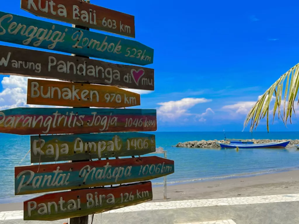 Pantai Pandanga di Kabupaten Takalar, Sulawesi Selatan. (Z Creators/Retno Mandriyarini)