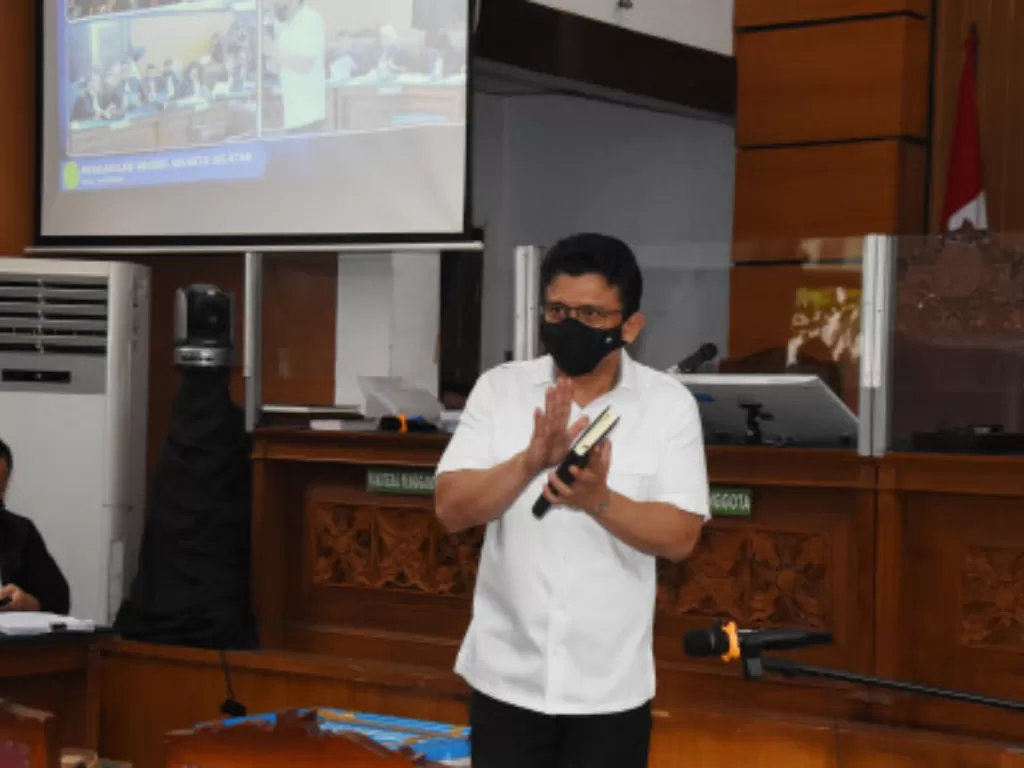 Terdakwa Ferdy Sambo menjalani sidang lanjutan kasus pembunuhan berencana terhadap Brigadir J di Pengadilan Negeri Jakarta Selatan. (ANTARA FOTO/Indrianto Eko Suwarso)