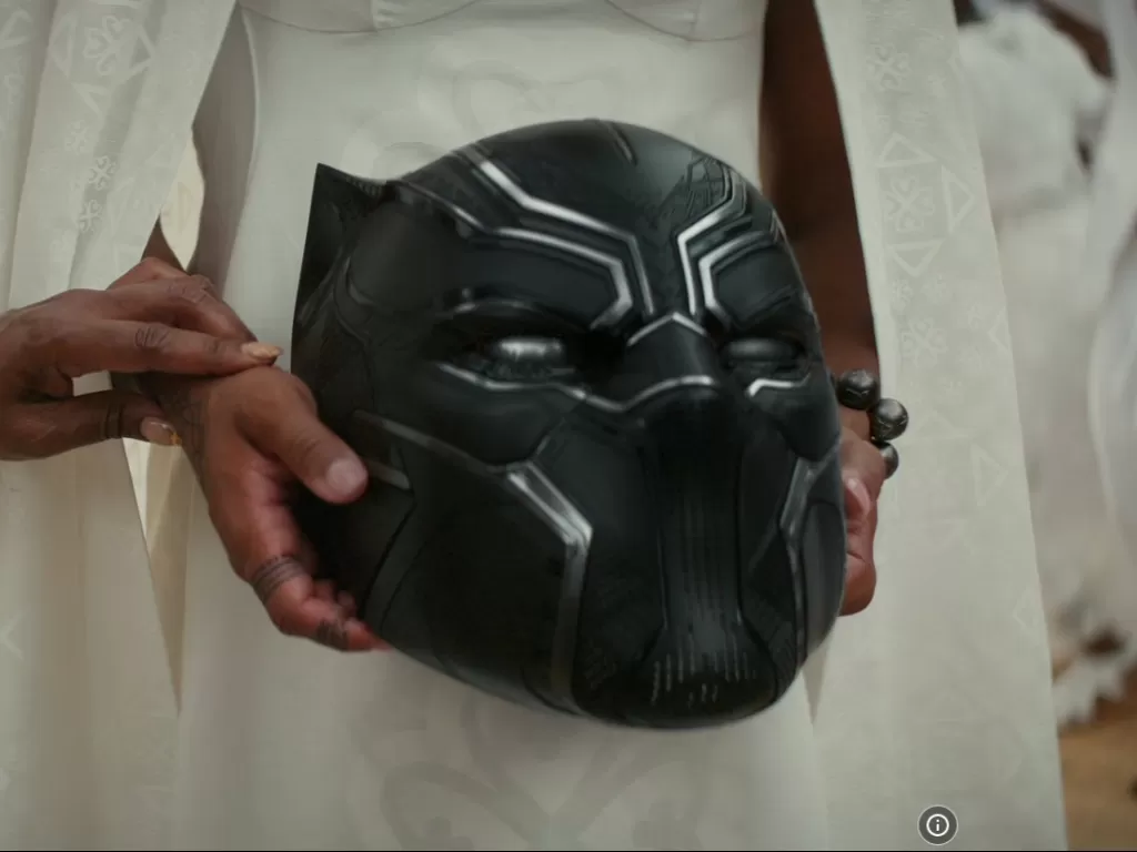 Topeng T'Challa yang diperankan Chadwick Boseman di Black Panther: Wakanda Forever. (Imdb)