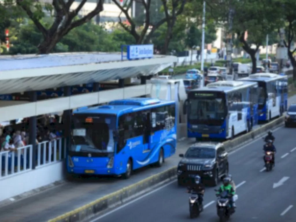 Ilustrasi bus Transjakarta (ANTARA Foto/Reno Esnir)