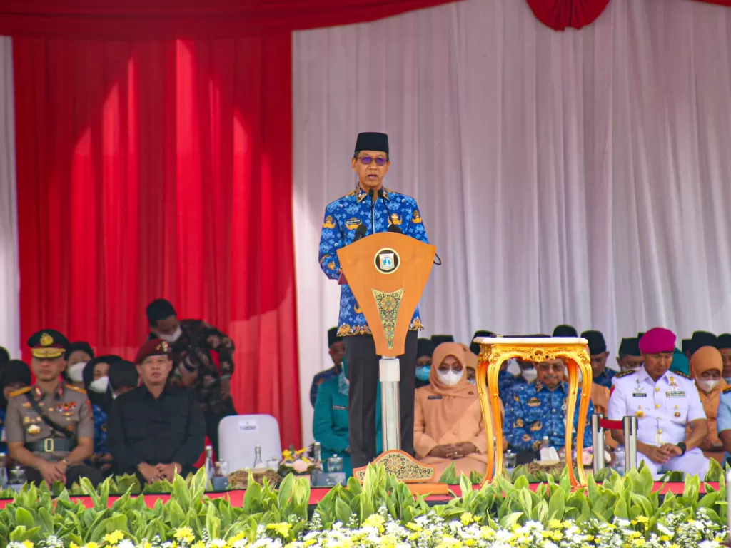 Pj Gubernur DKI Jakarta saat menjadi Inspektur Upacara Peringatan Hari Pahlawan Tahun 2022 ke-77. (Dok. Humas Pemprov DKI Jakarta)