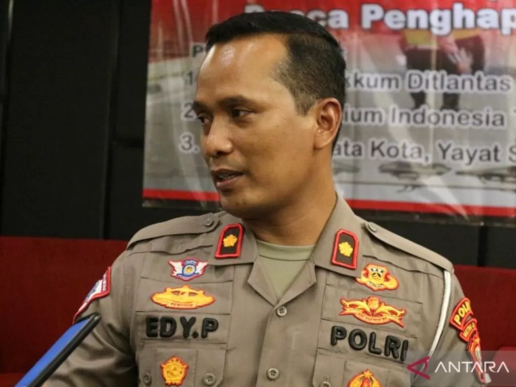 Kepala Seksi Kecelakaan Lalu Lintas Ditlantas Polda Metro Jaya, Kompol Edy Purwanto (Antara/Fianda Sjofjan Rassat)