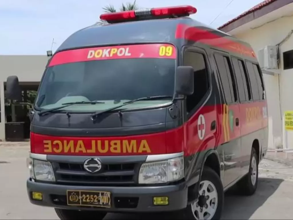 Ambulans dari Polda Metro. (Dok Polres Metro Bekasi).