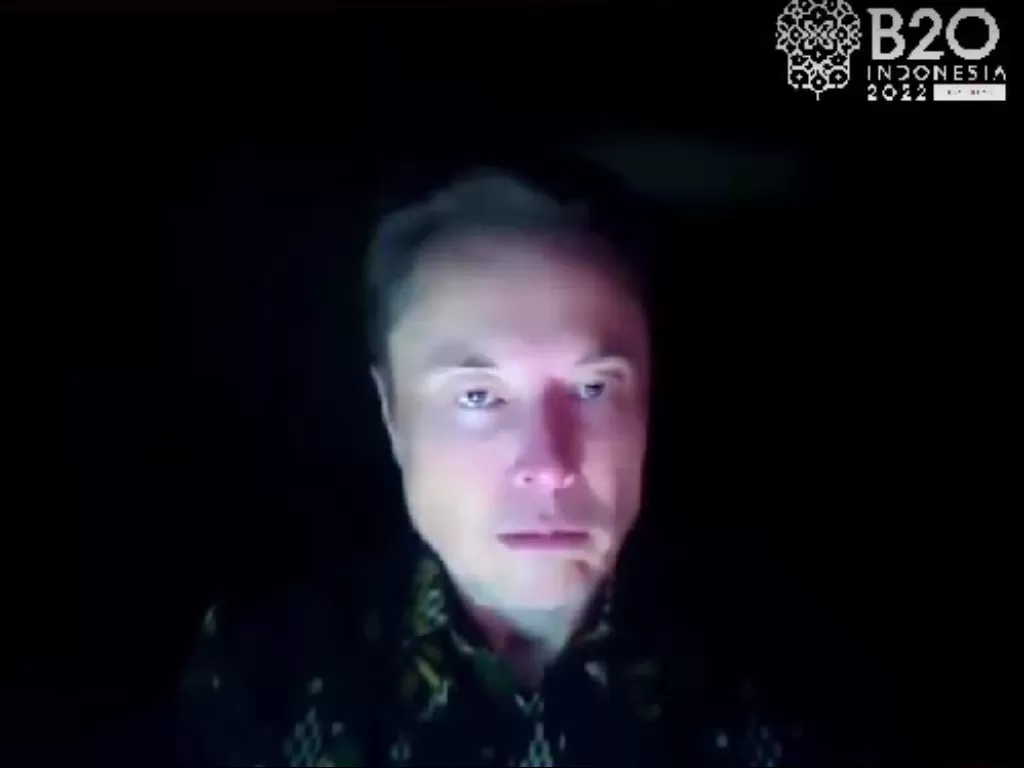 Tangkapan layar saat Elon Musk menghadiri acara B20 secara virtual. (YouTube/B20 Indonesia 2022)