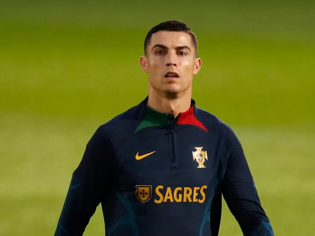 Cristiano Ronaldo latihan dengan Timnas Portugal (Reuters/Pedro Nunes)