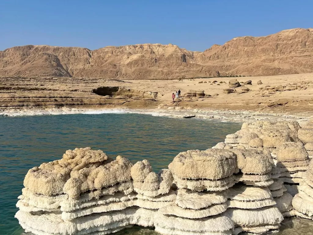 Dead Sea, Laut Mati, Israel. (Instagram/@itziktraveling)