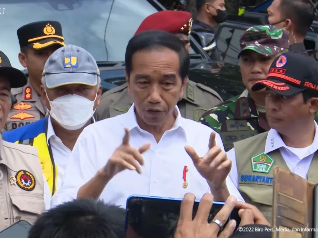 Presiden Jokowi di Gempa Cianjur, Jawa barat. (tangkapan layar YouTube Sekretariat Presiden).