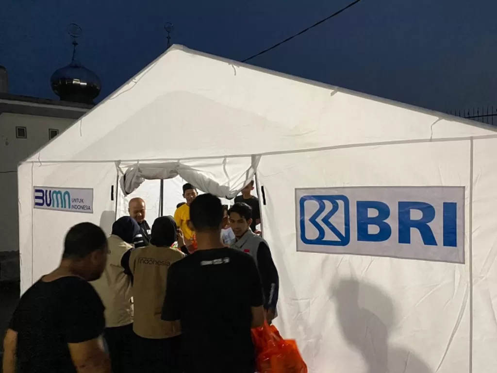 Bank BRI membangun posko dan dapur umum untuk korban gempa Cianjur. (Dok. Humas BRI)