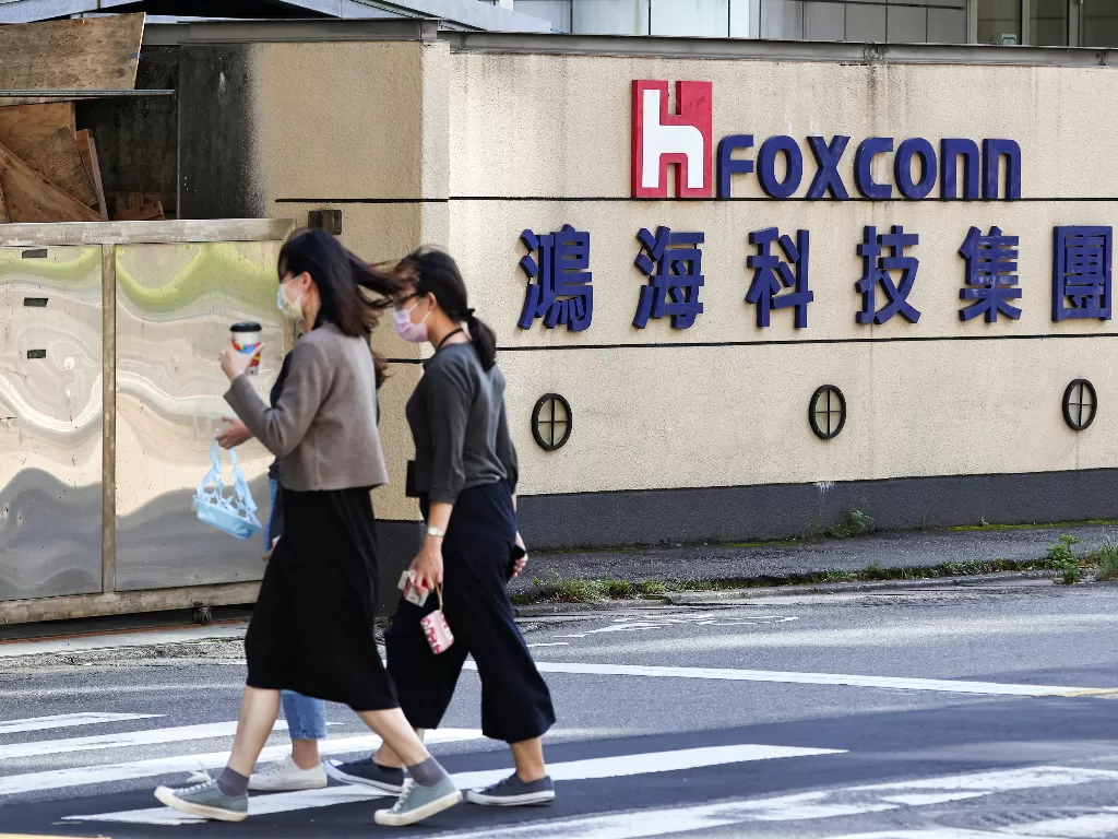 Pabrik iPhone terbesar di dunia, Foxconn. (REUTERS/Ann Wang)