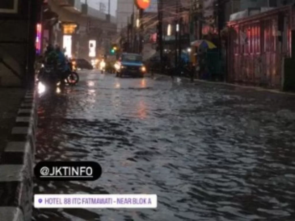 Banjir di kawasan Fatmawati. (instagram/@jktinfo).