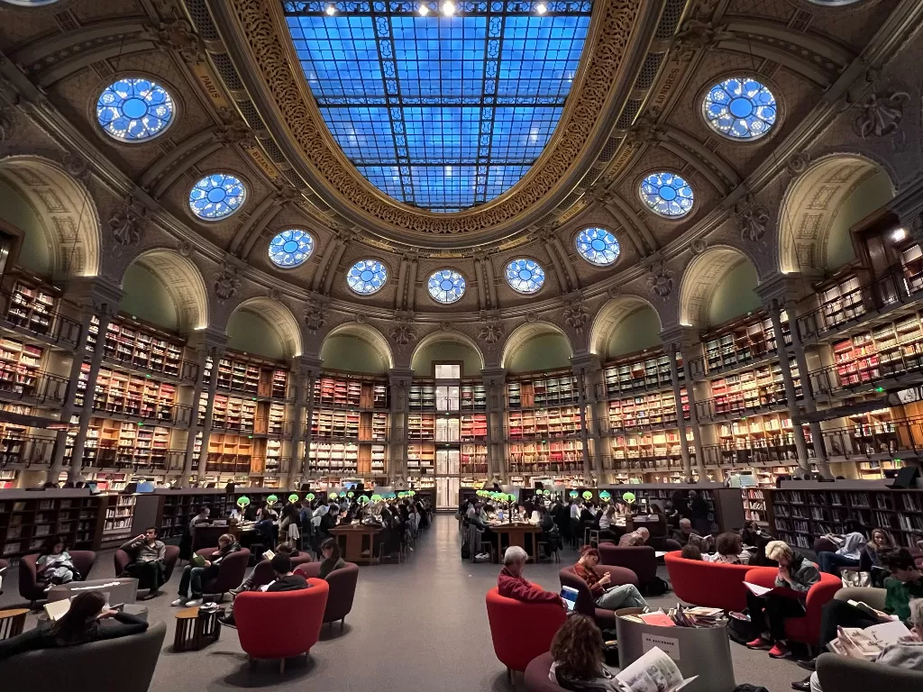 Megahnya perpustakaan tua di Paris (Z Creators/Helene Le Quellec)