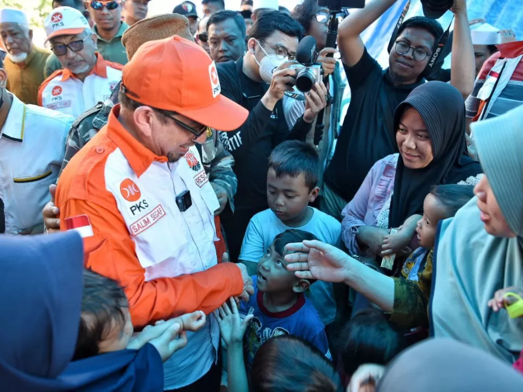 PKS sambangi posko bencana gempa Cianjur, Jawa Barat. (Dok PKS).