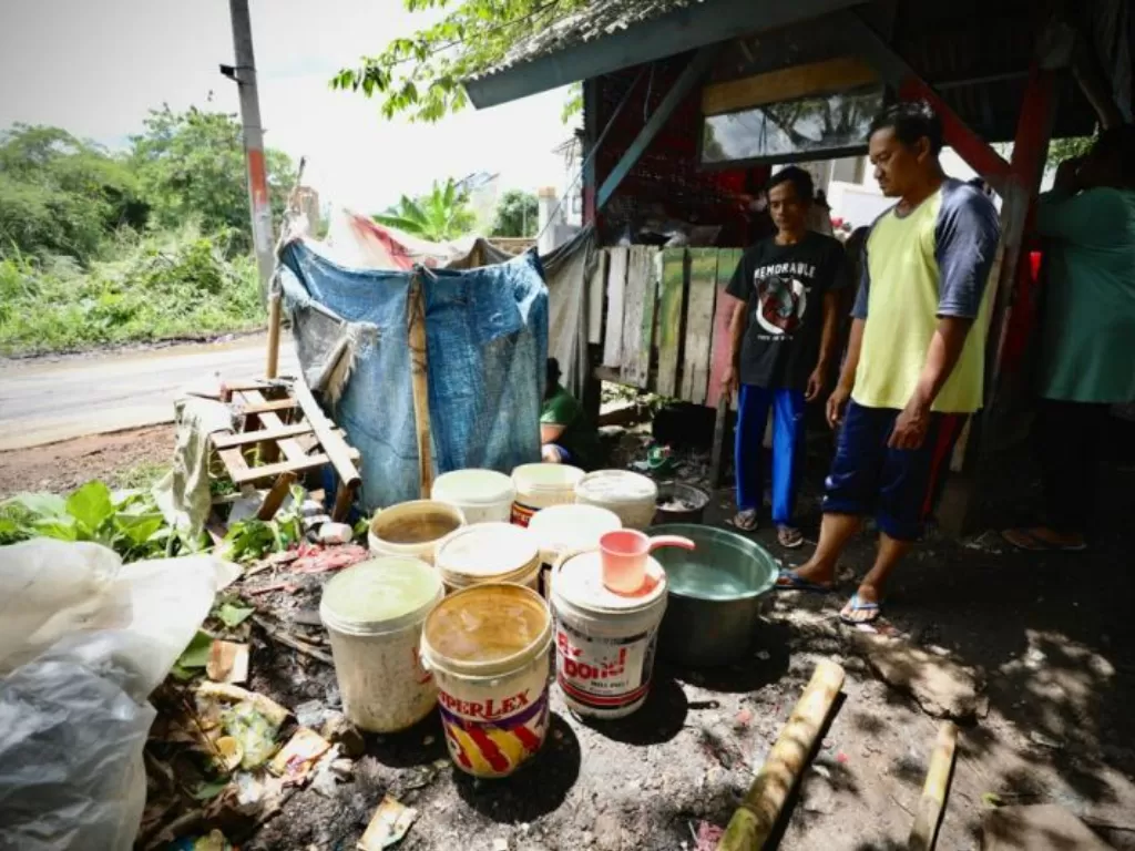 BNPB pasok air bersih untuk para korban gempa Cianjur. (ANTARA/HO-BNPB)