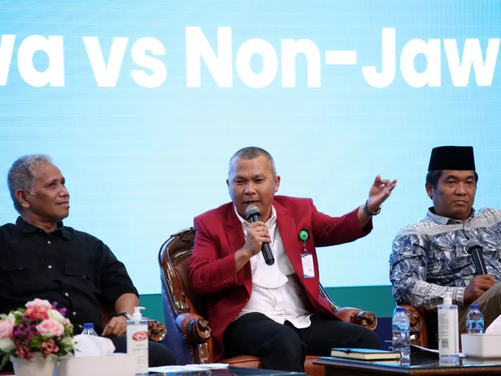Arifin Saleh Siregar dan Shohibul Anshor Siregar dalam acara Talk Show di Medan, Rabu (31/11/2022). (HO)