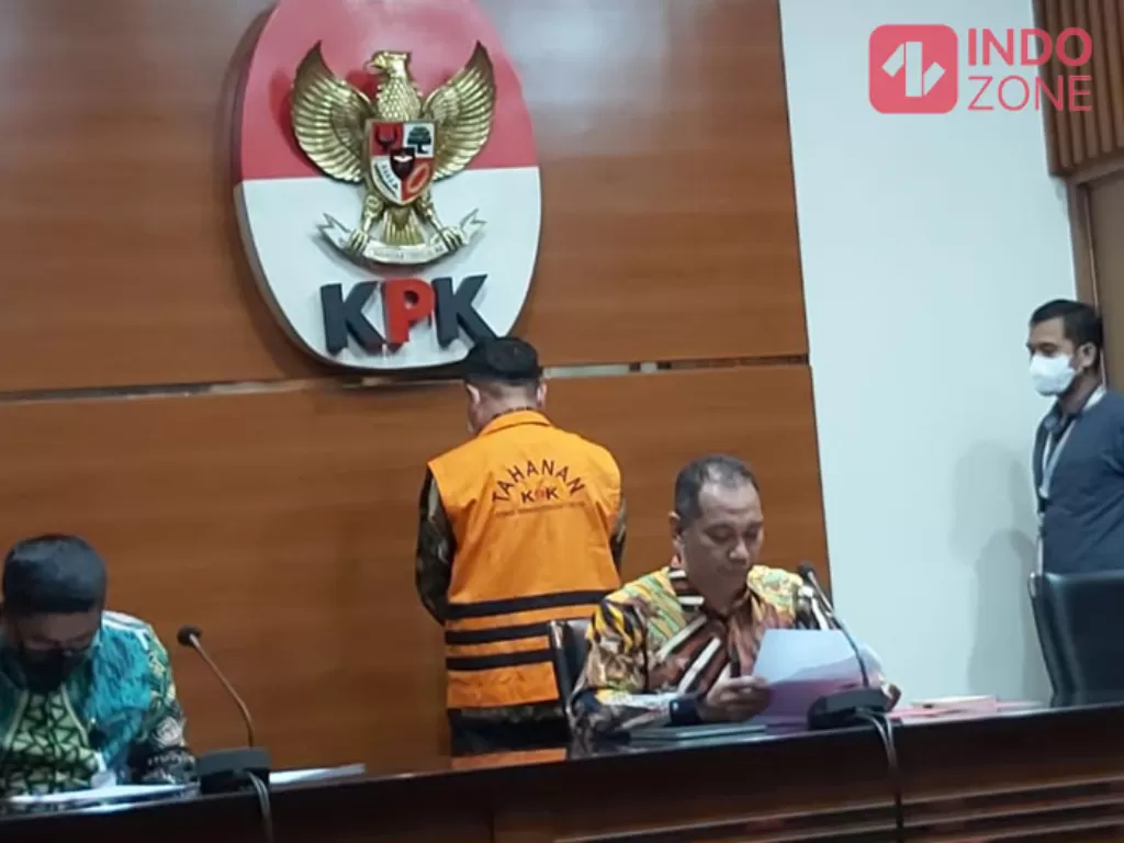 KPK Tahan Kakanwil BPN Riau M Syahrir Terkait Suap HGU. (INDOZONE/Asep Bidin Rosidin)